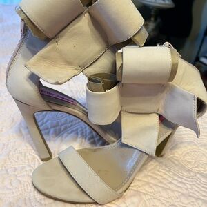Betsey Johnson Nude Bow Heels